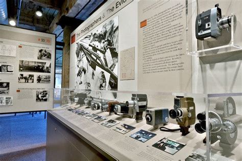 The Sixth Floor Museum at Dealey Plaza: Um mergulho na história e um enigma sem fim!